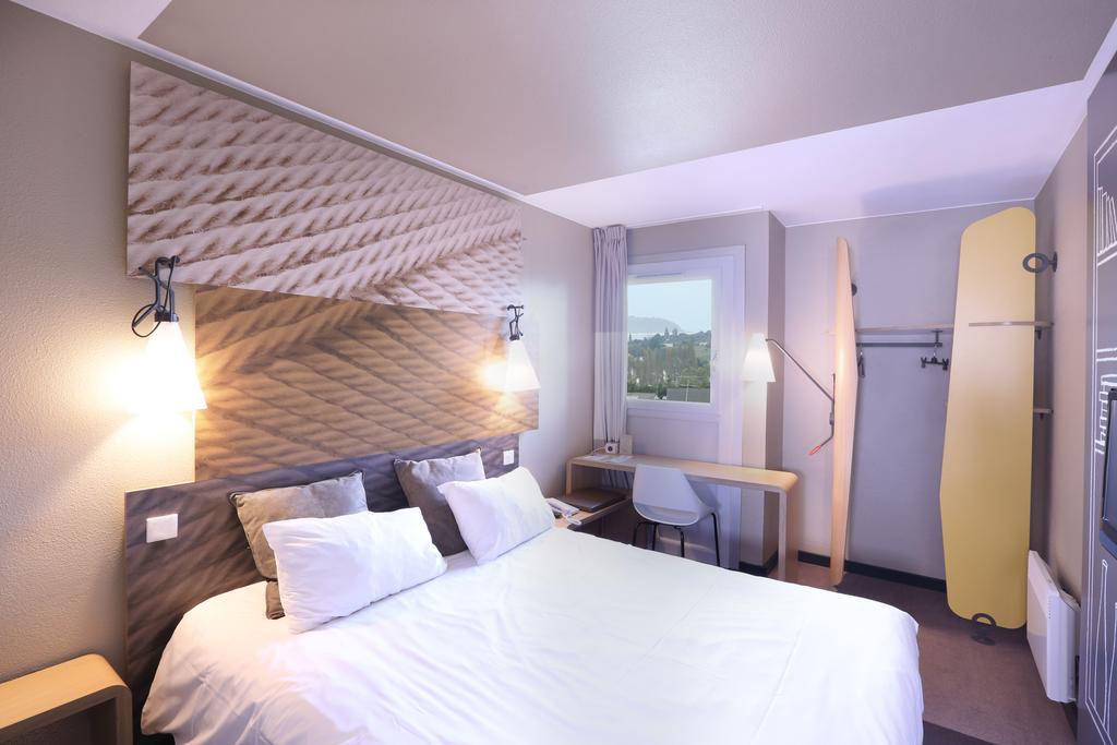 Готель Ibis Saint Brieuc Yffiniac Екстер'єр фото