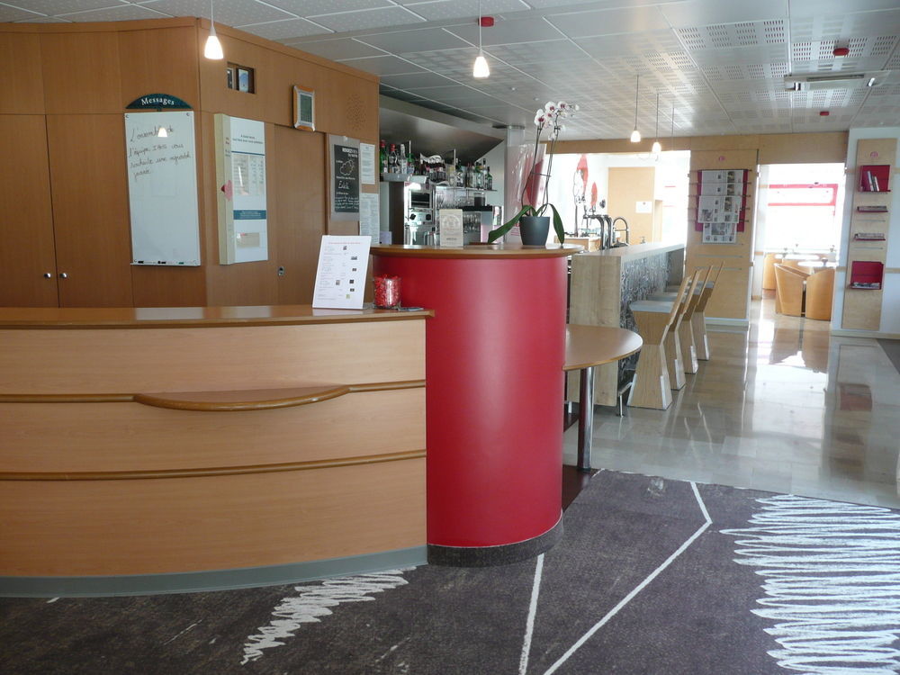 Готель Ibis Saint Brieuc Yffiniac Екстер'єр фото